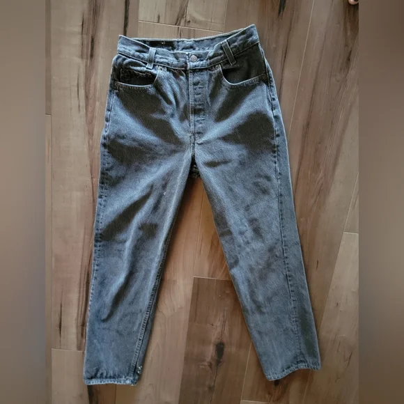 Vintage Levi's 701 | Size 25 - Picture 7 of 11